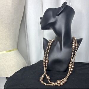 Elegant Pearl Necklace